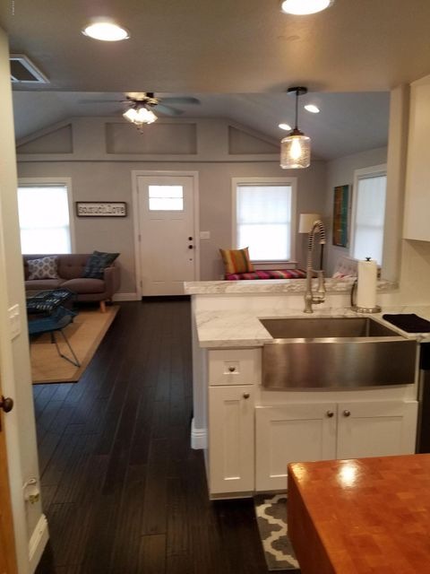 kitchen b