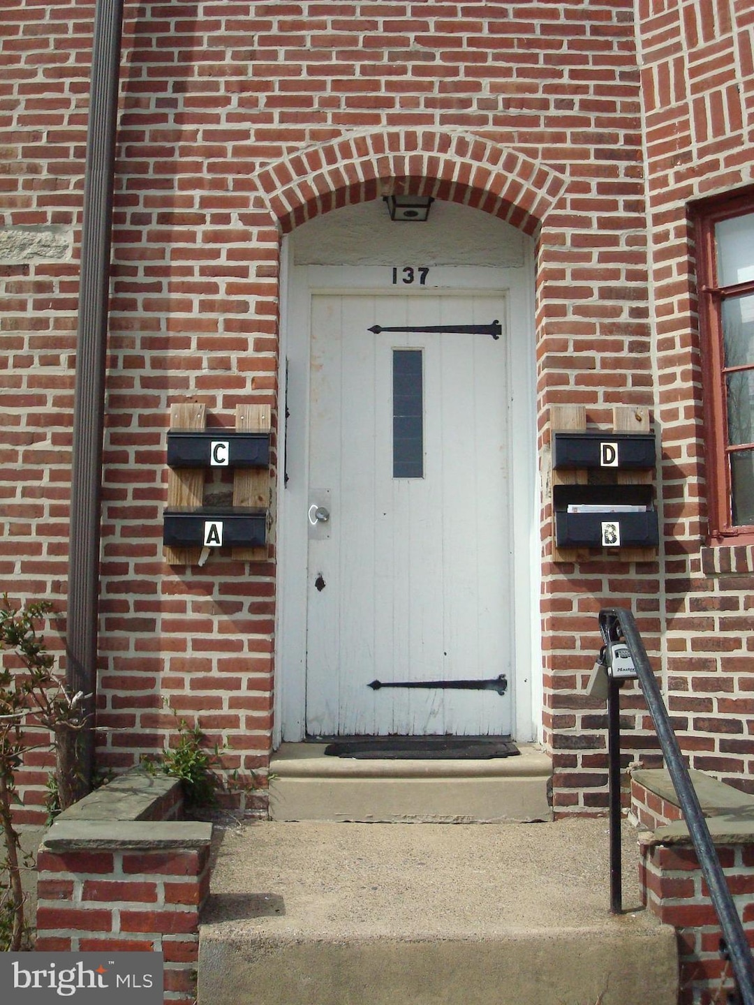 137 Berkley Ave unit B, Lansdowne, PA 19050 - photo 1