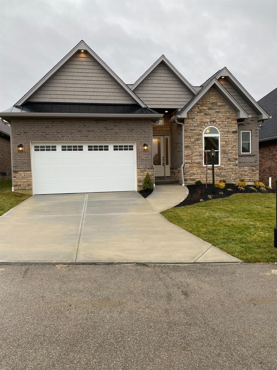 6402 Dahlia Way, Middletown, OH 45044 - photo 1