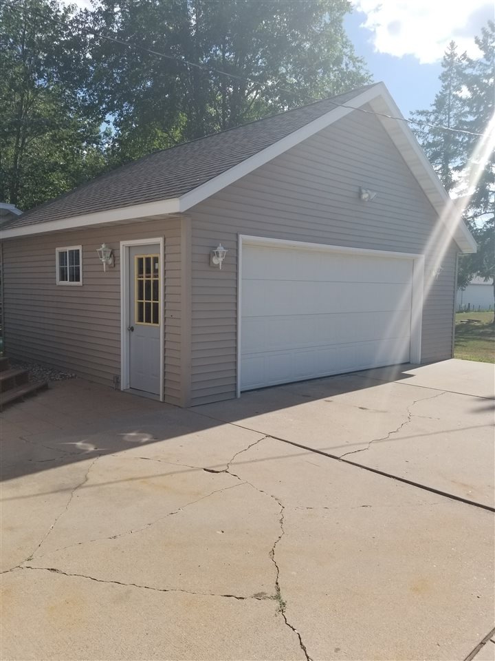 341 10th St N, Wisconsin Rapids, WI 54494 - photo 1