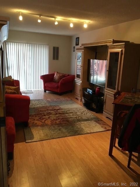 125 Olive St unit G4, New Haven, CT 06511 - photo 1