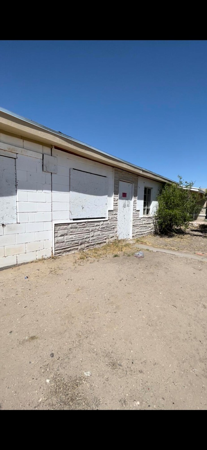 7825 Monterrey Dr, El Paso, TX 79915 - photo 1