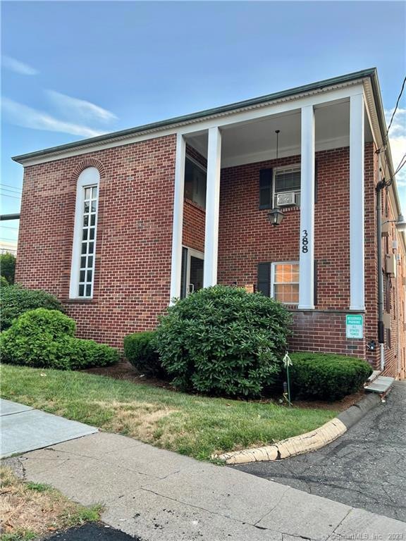 388 Courtland Ave unit 3C, Stamford, CT 06906 - photo 1