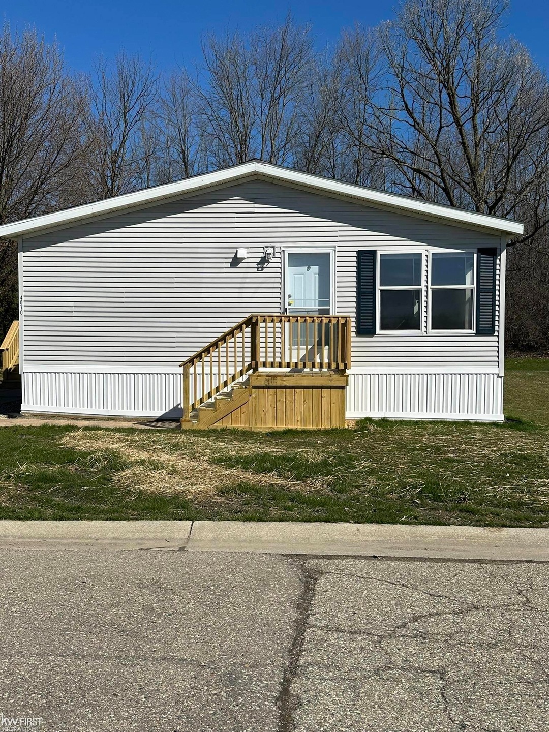 4070 N Hemlock Ln, Mount Morris, MI 48458 - photo 1