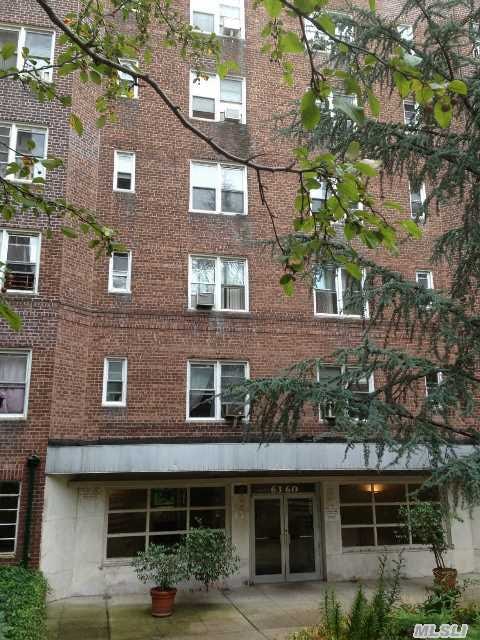 New Hampshire House Condos unit C5, Rego Park, NY 11374 - photo 1