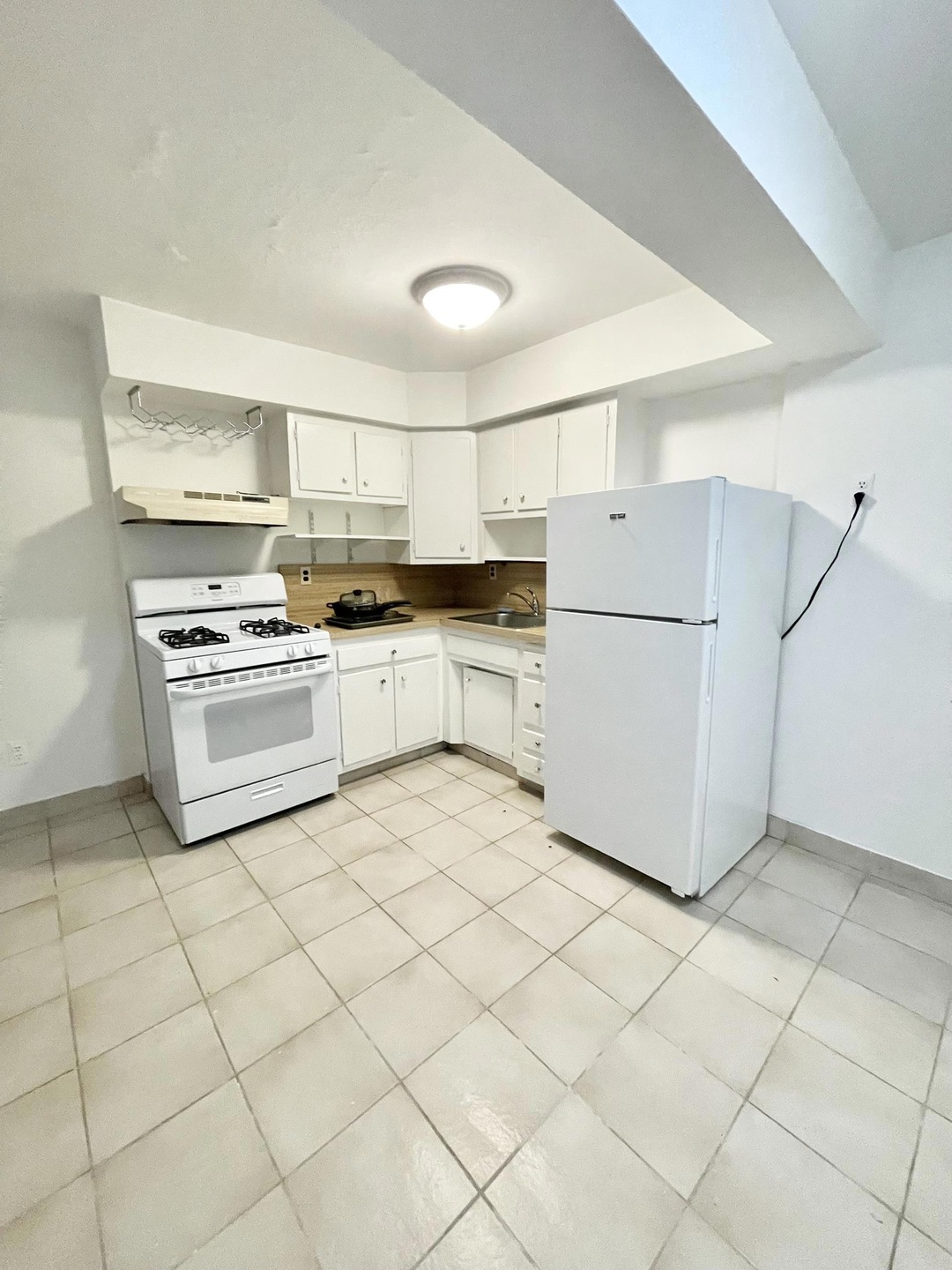 15428 17th Rd unit B, Whitestone, NY 11357 - photo 1