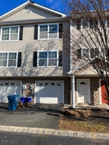 19 Ronald Dr, Franklin Township, NJ 08873 - photo 1