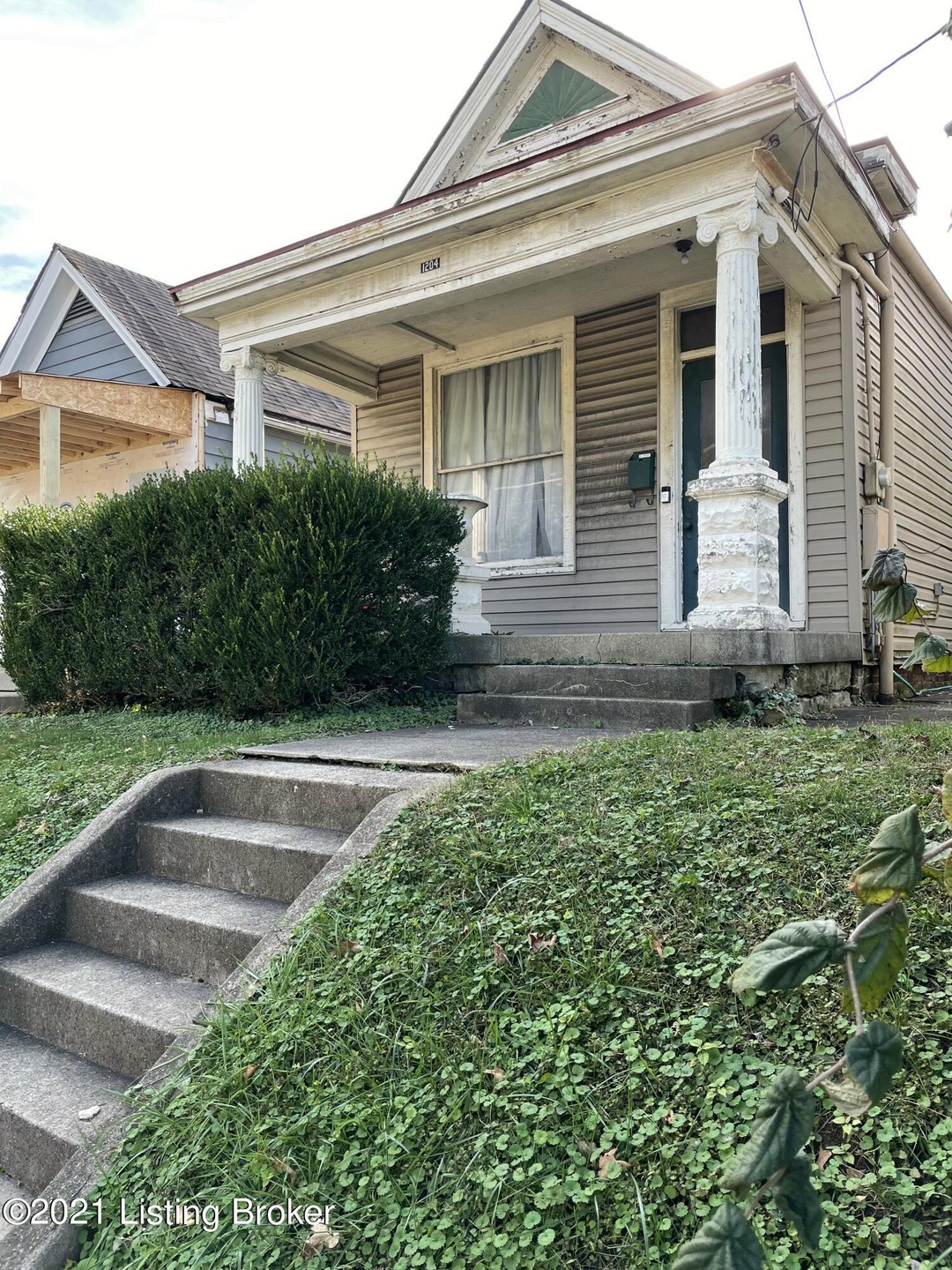 1204 Barret Ave, Louisville, KY 40204 - photo 1