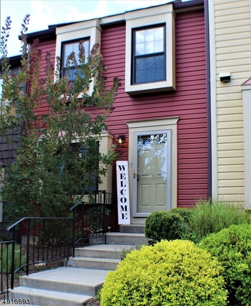 13 Wood Duck Ct unit 104, Hackettstown, NJ 07840 - photo 1