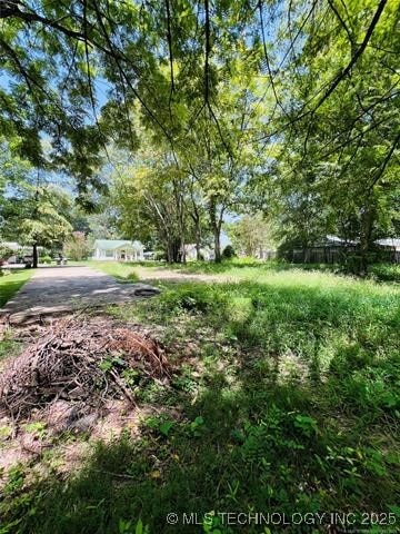 608 SE Ave d, Idabel, OK 74745 - photo 1