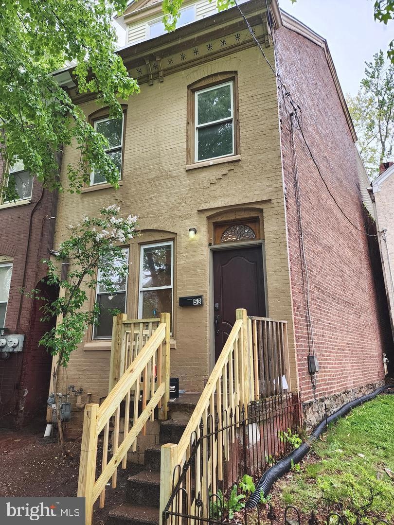 53 Beech St, Pottstown, PA 19464 - photo 1