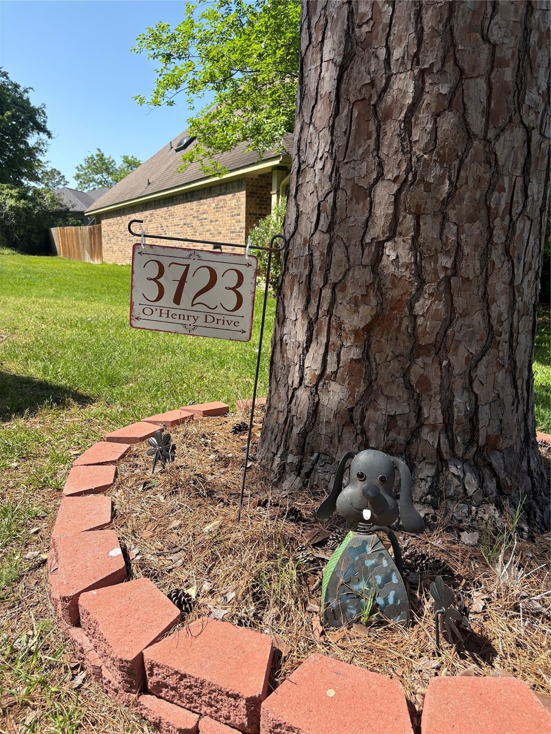 Welcome to Lakeside living!