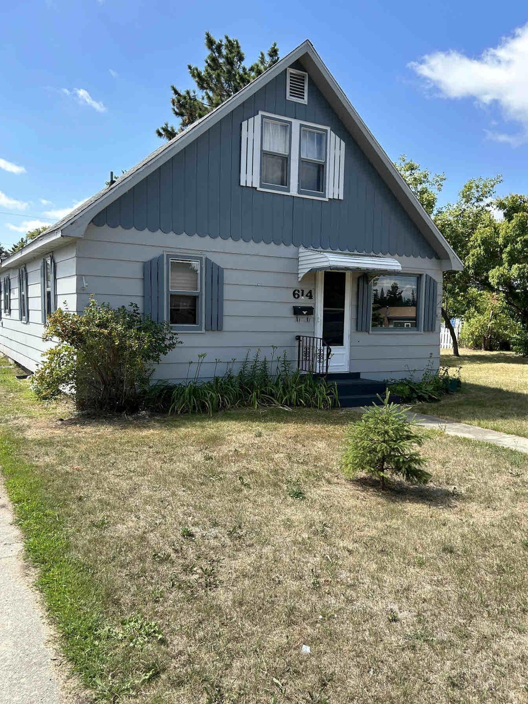 614 2nd St W, Park Rapids, MN 56470 - photo 1