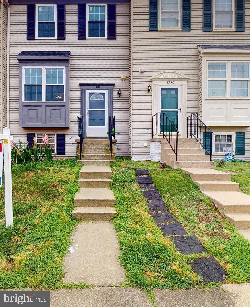 1952 Winslow Ct, Woodbridge, VA 22191 - photo 1