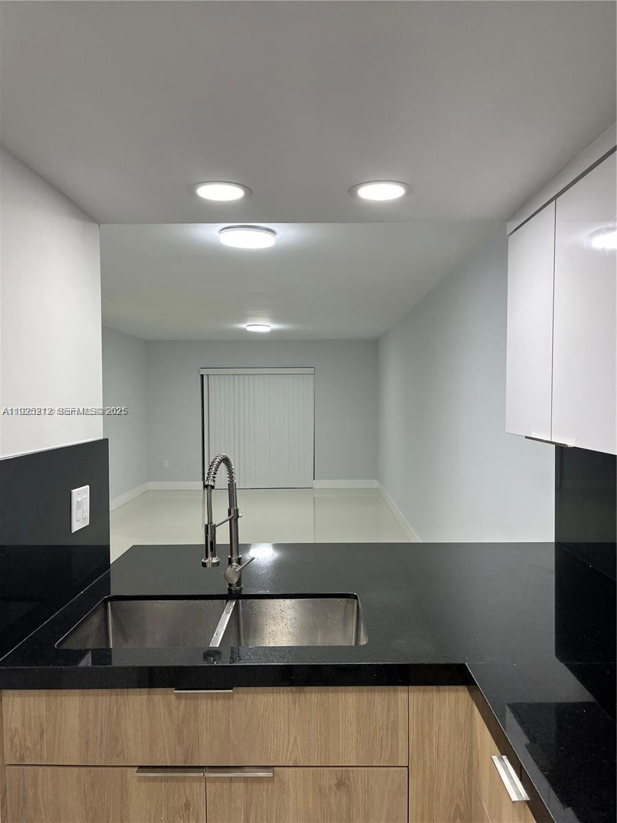 Vista Del Lago unit 203, Hialeah, FL 33016 - photo 1