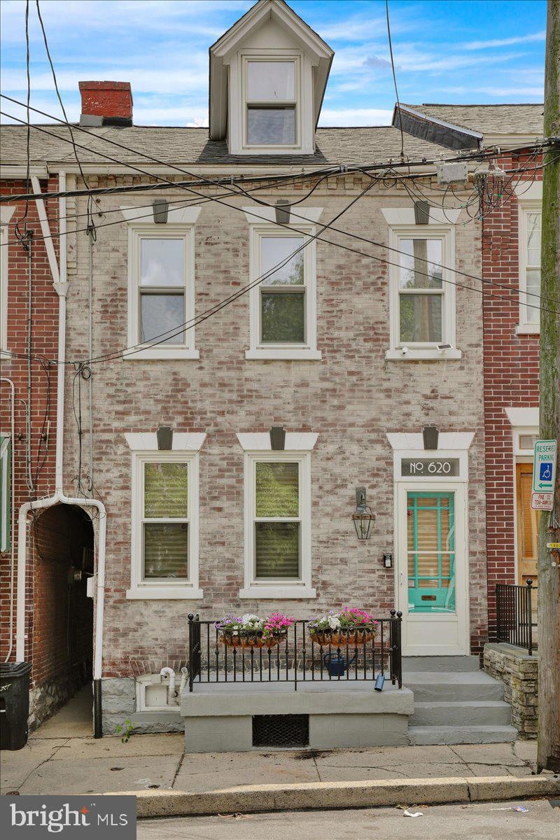 620 Saint Joseph St, Lancaster, PA 17603 - photo 1