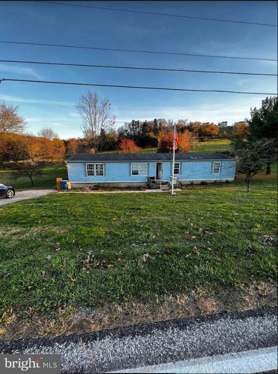 195 Long Rd, Mount Wolf, PA 17347 - photo 1