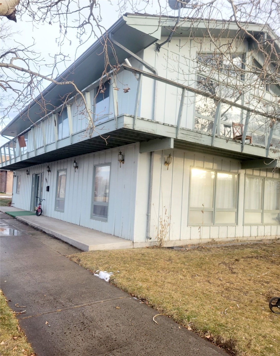 400 Missouri Ave, Deer Lodge, MT 59722 - photo 1