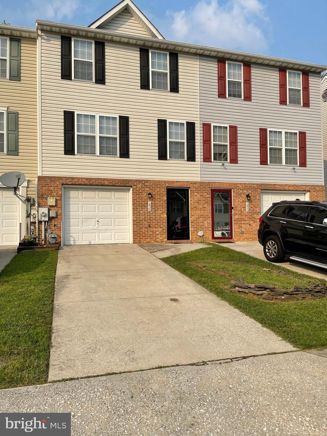 7825 Rolling View Ave, Nottingham, MD 21236 - photo 1