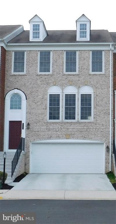 8191 Laurel Crossing Ln, Lorton, VA 22079 - photo 1