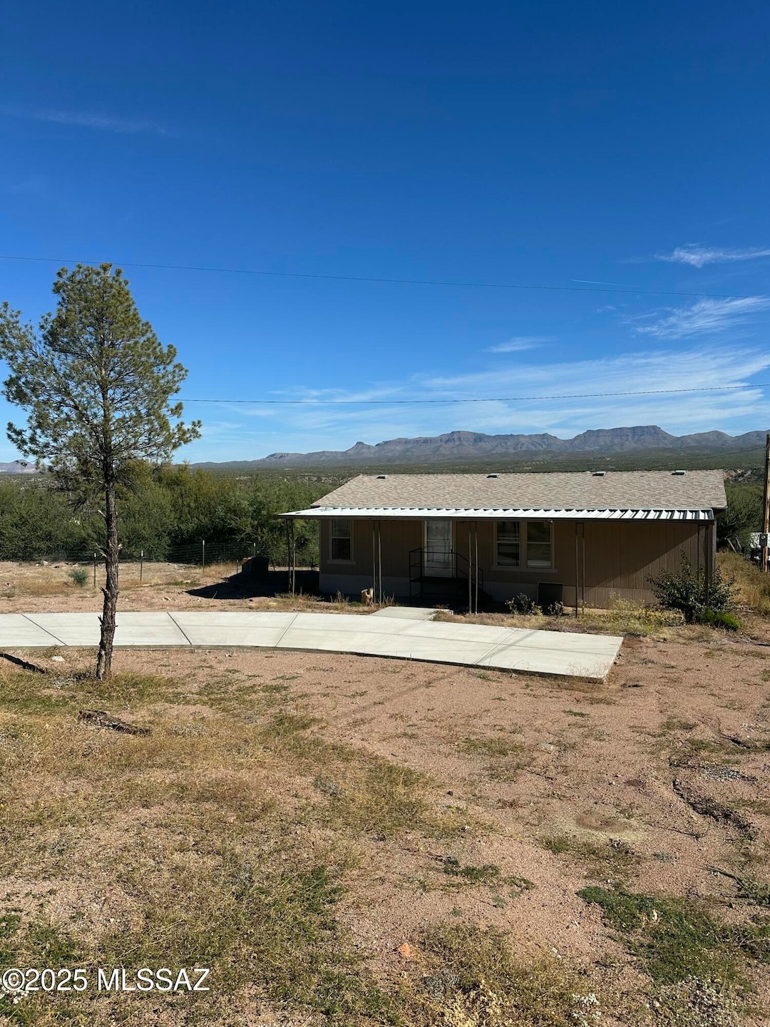 201 N Catalina Ave, Mammoth, AZ 85618 - photo 1