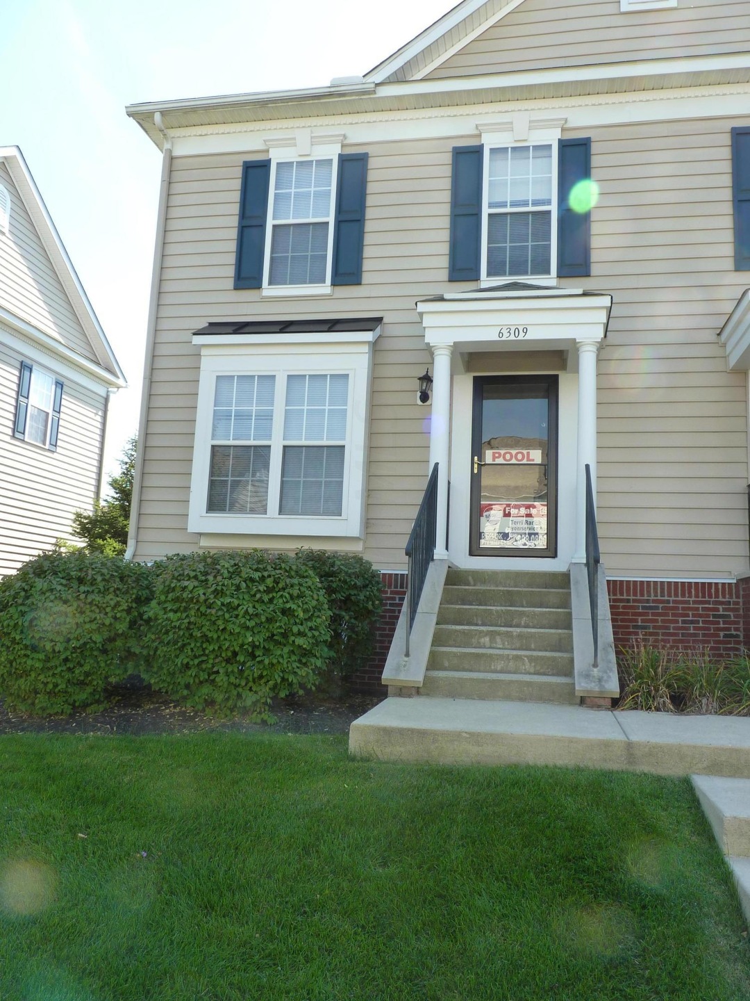 Front view end condo