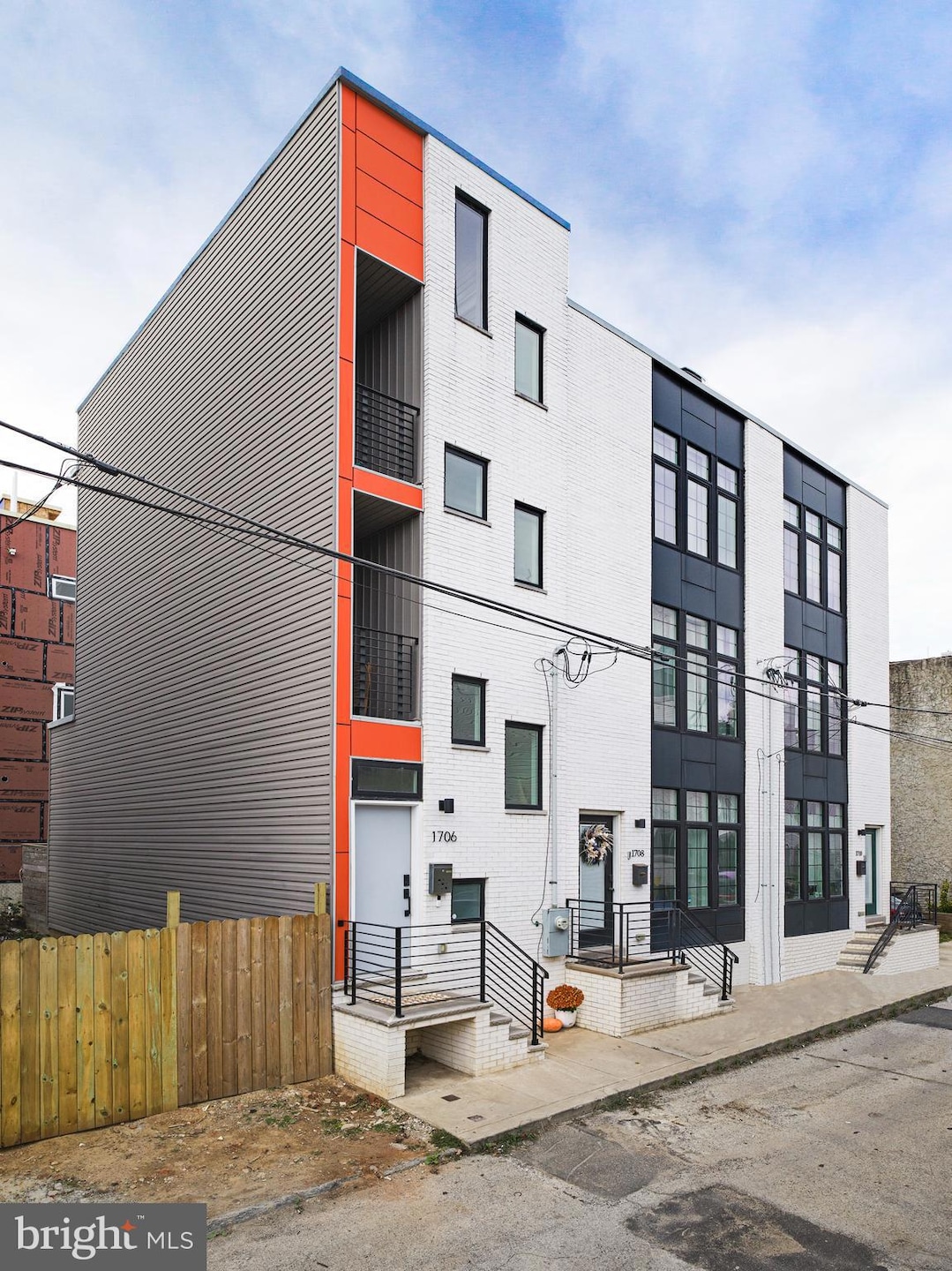 Under Contract $395,000