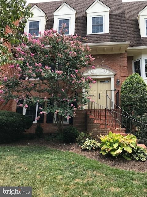 214 Little Falls St, Falls Church, VA 22046 - photo 1