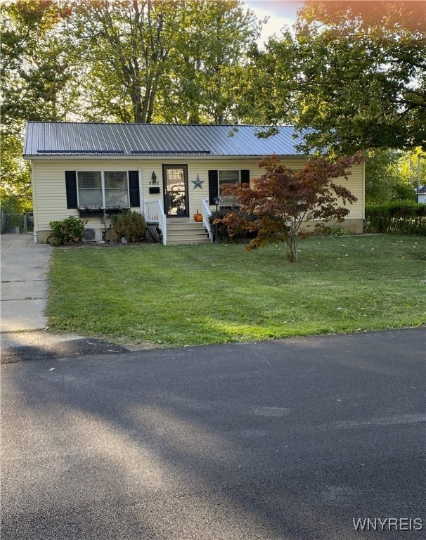 5862 Lakeview Terrace, Lake View, NY 14085 - photo 1