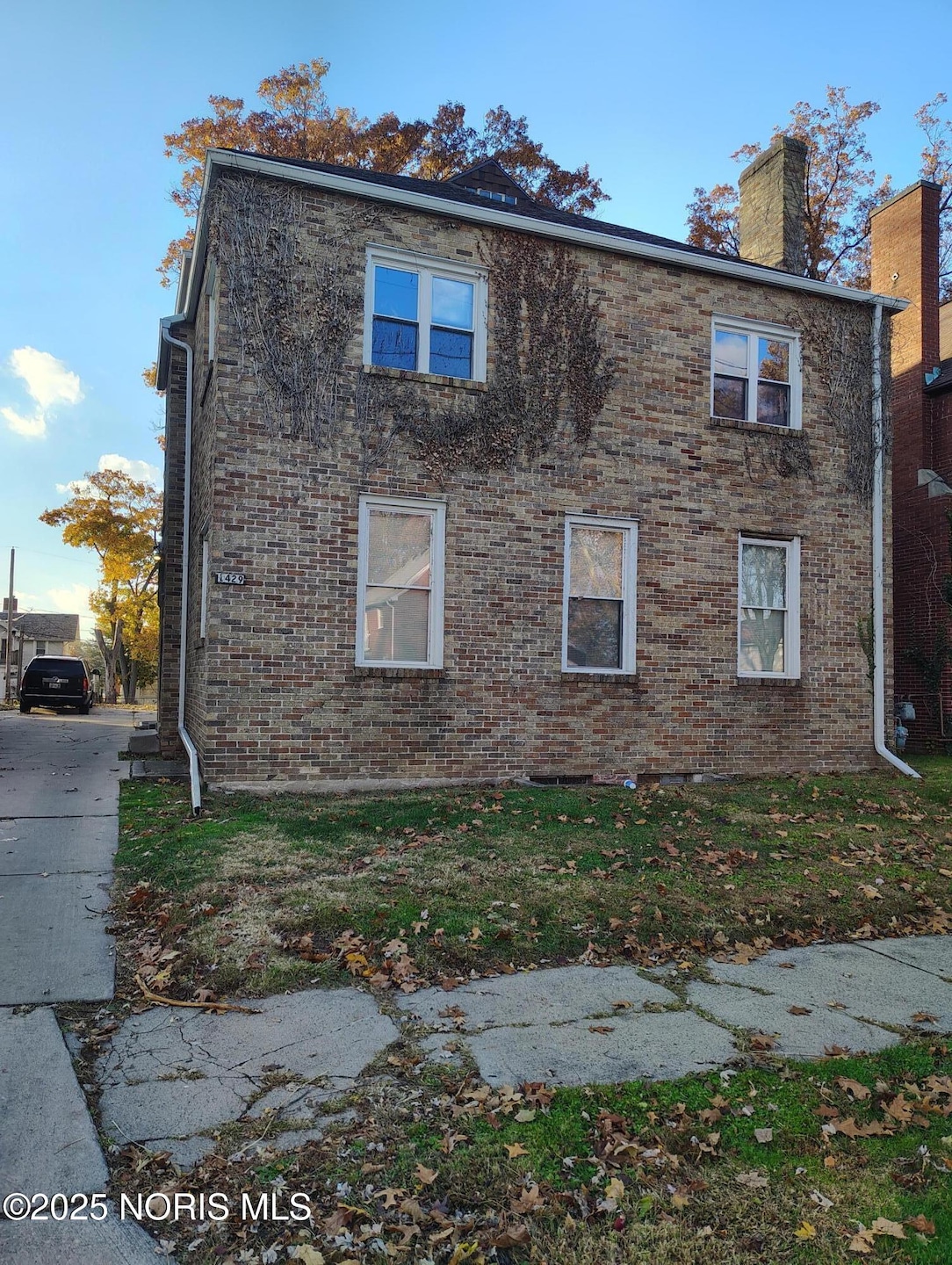 1429 Potomac Exterior