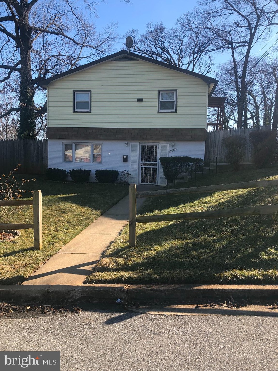 5409 Spring Rd, Bladensburg, MD 20710 - photo 1