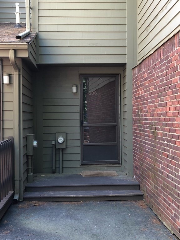 606 Old Stone Brook unit 606, Acton, MA 01718 - photo 1
