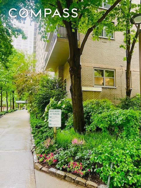 Lincoln Towers unit 2G, New York, NY 10023 - photo 1