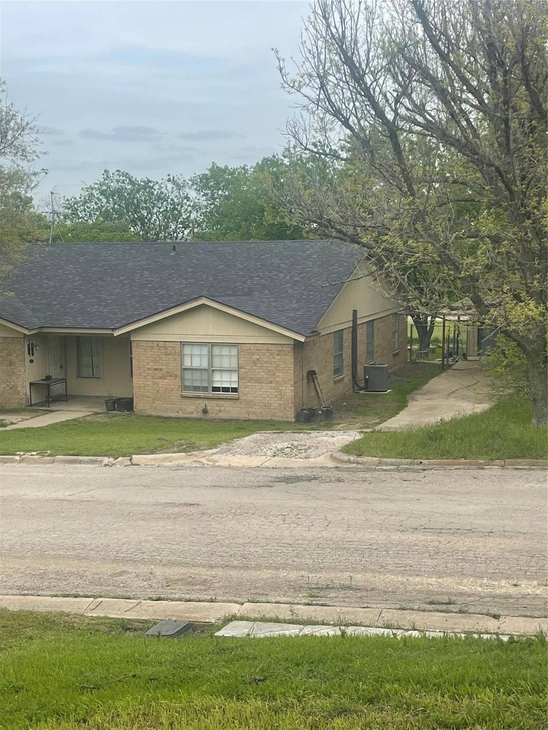 305 Clearwood Dr unit A, Fort Worth, TX 76108 - photo 1