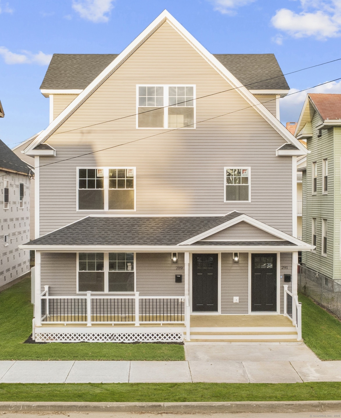 Under Contract $725,000