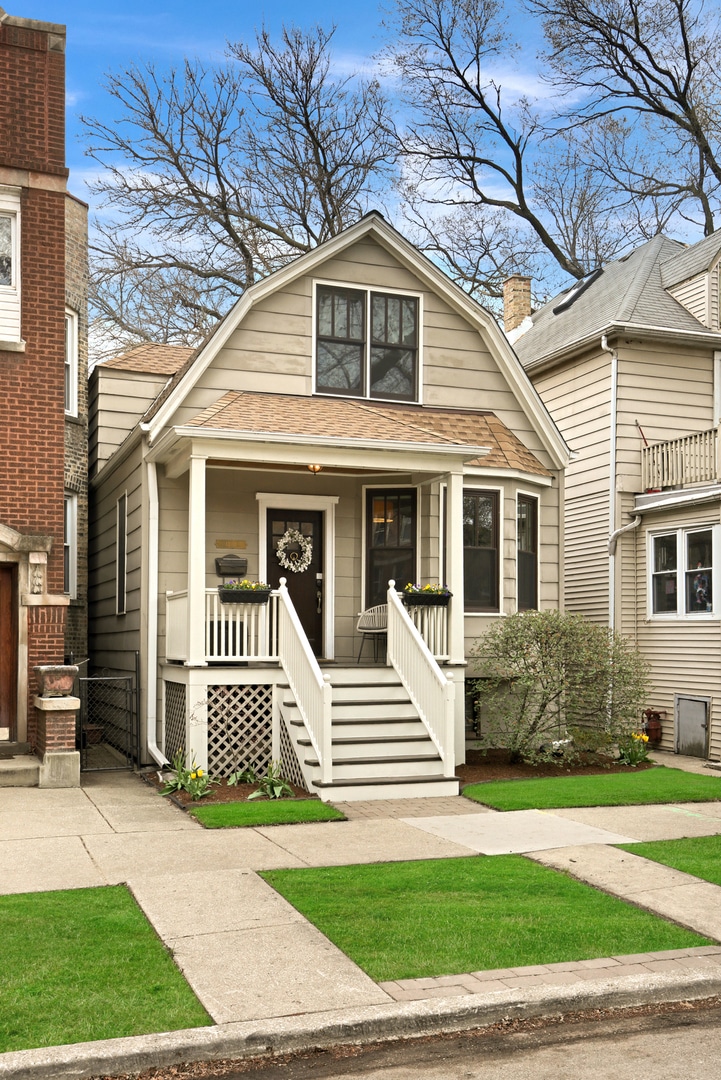 Sold $855,000 • Co-Listing Agent