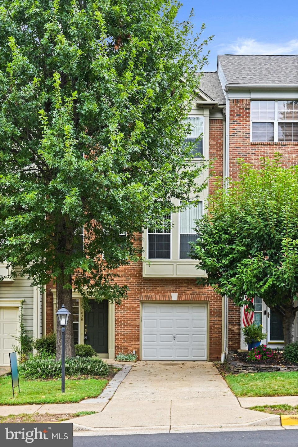 Under Contract $650,000