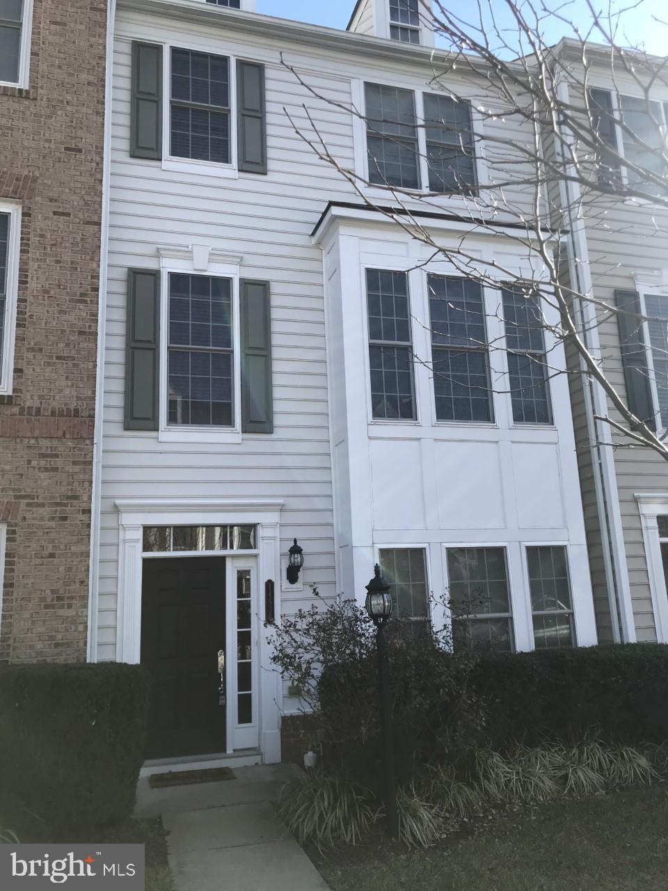 14833 Potomac Branch Dr unit 249A, Woodbridge, VA 22191 - photo 1