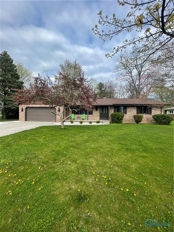 2231 N Brookside Blvd, Genoa, OH 43430 - photo 1