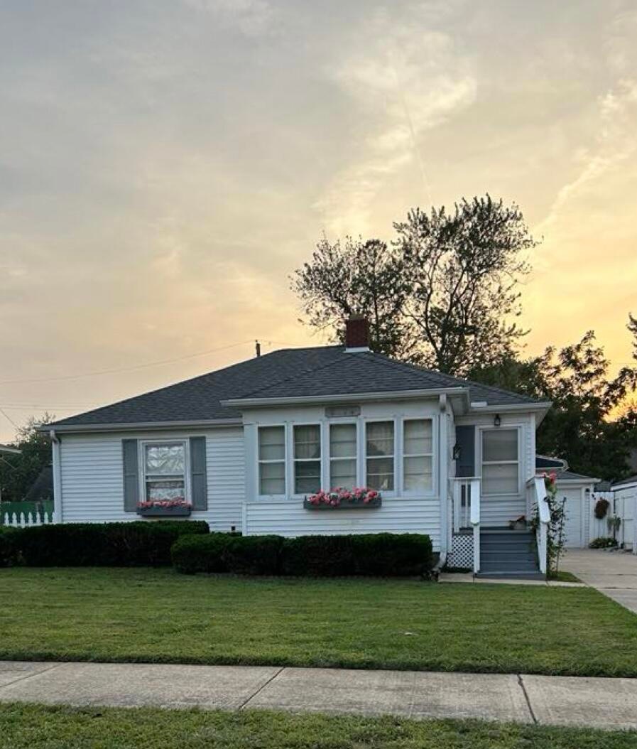 8724 Highland Ave, Highland, IN 46322 - photo 1