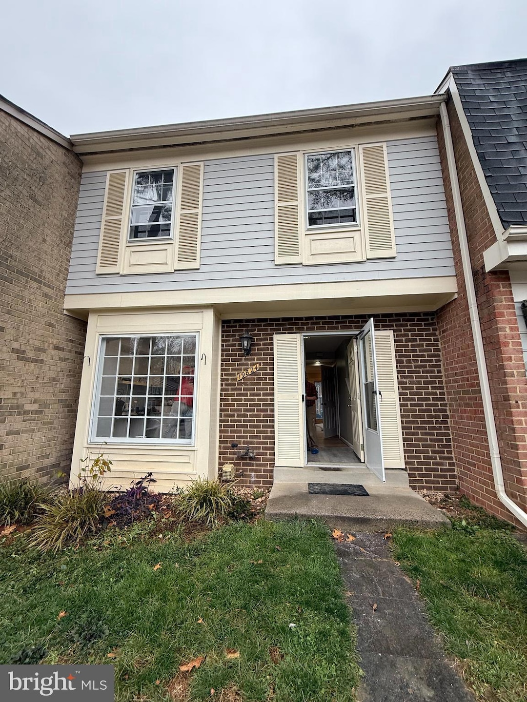 19824 Billings Ct, Montgomery Village, MD 20886 - photo 1