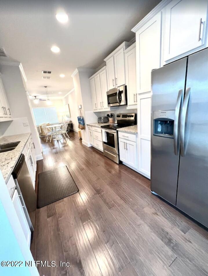 2187 2nd St S, Jacksonville Beach, FL 32250 - photo 1