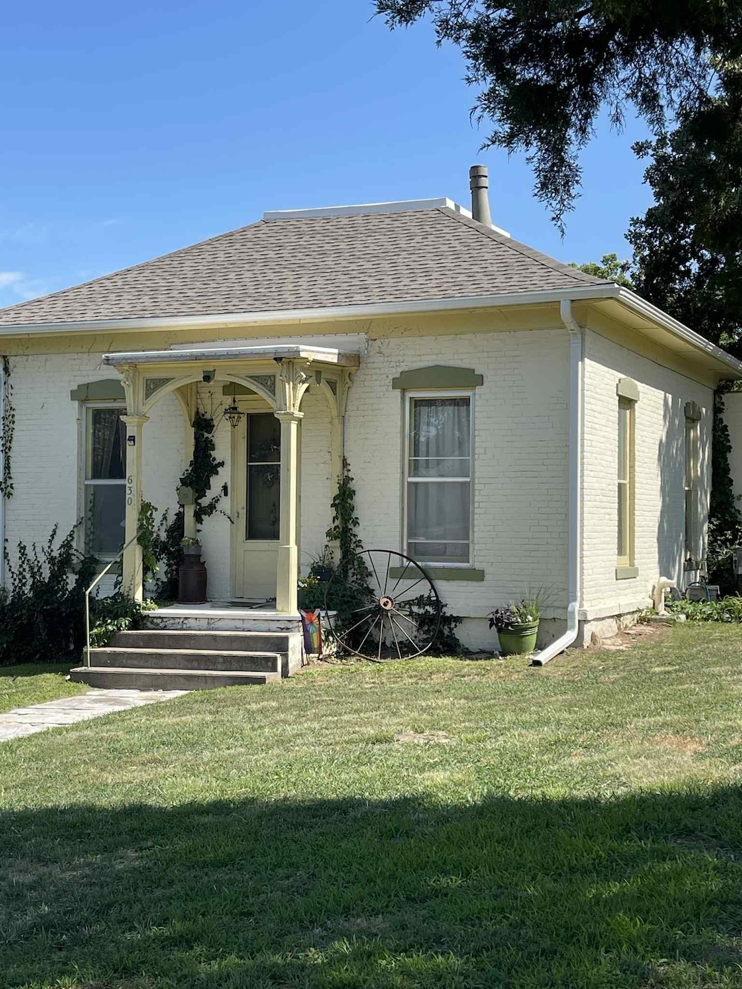 630 W 6th St, Concordia, KS 66901 - photo 1