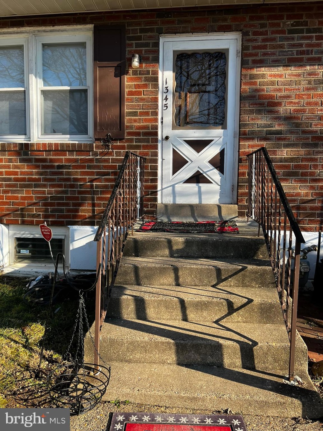 1345 Harshaw Rd, Brookhaven, PA 19015 - photo 1