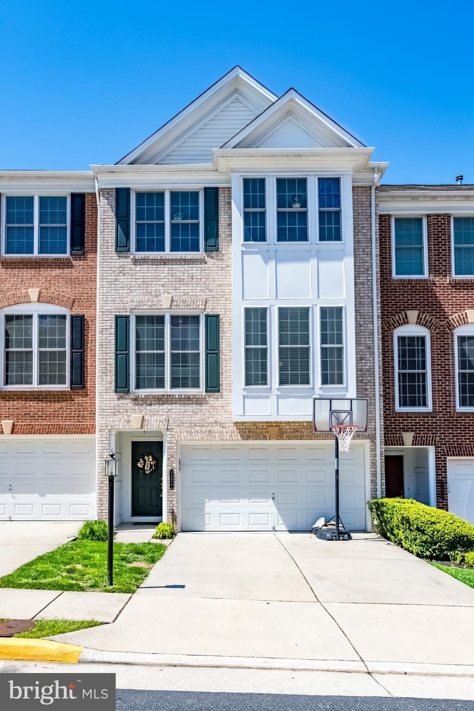 9276 Laurel Ridge Crossing Rd, Lorton, VA 22079 - photo 1