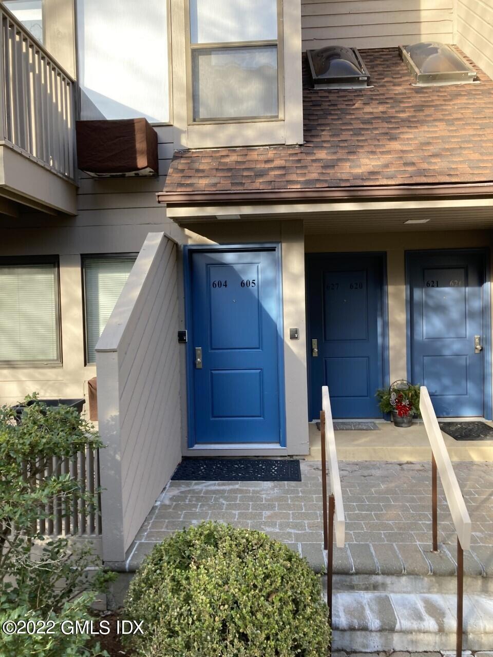 1465 E Putnam Ave unit 605, Old Greenwich, CT 06870 - photo 1