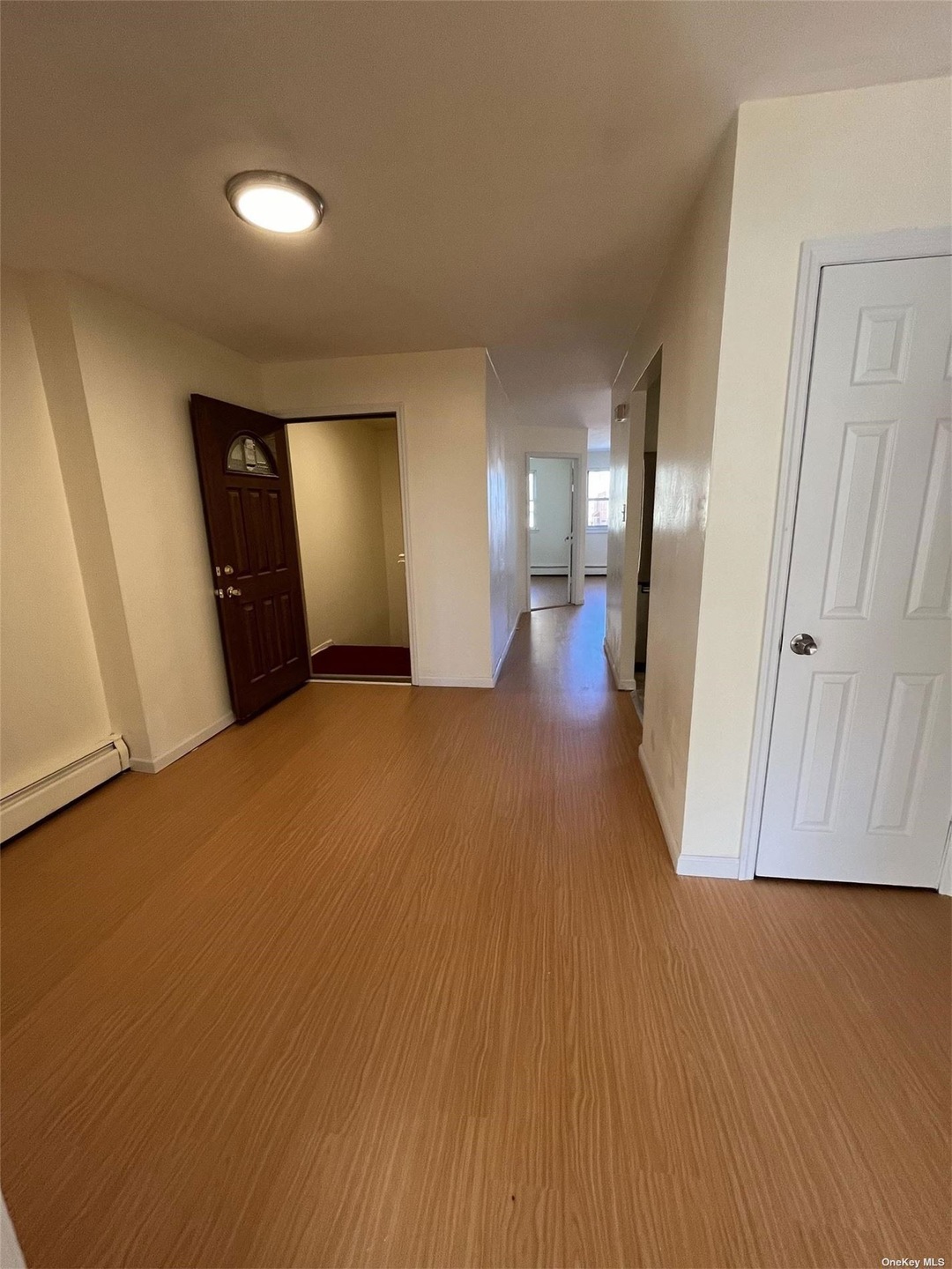 670 Sagamore St, Bronx, NY 10462 - photo 1