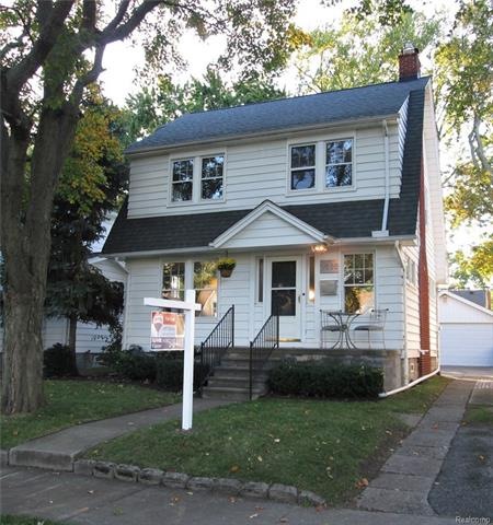 Gorgeous renovated colonial!