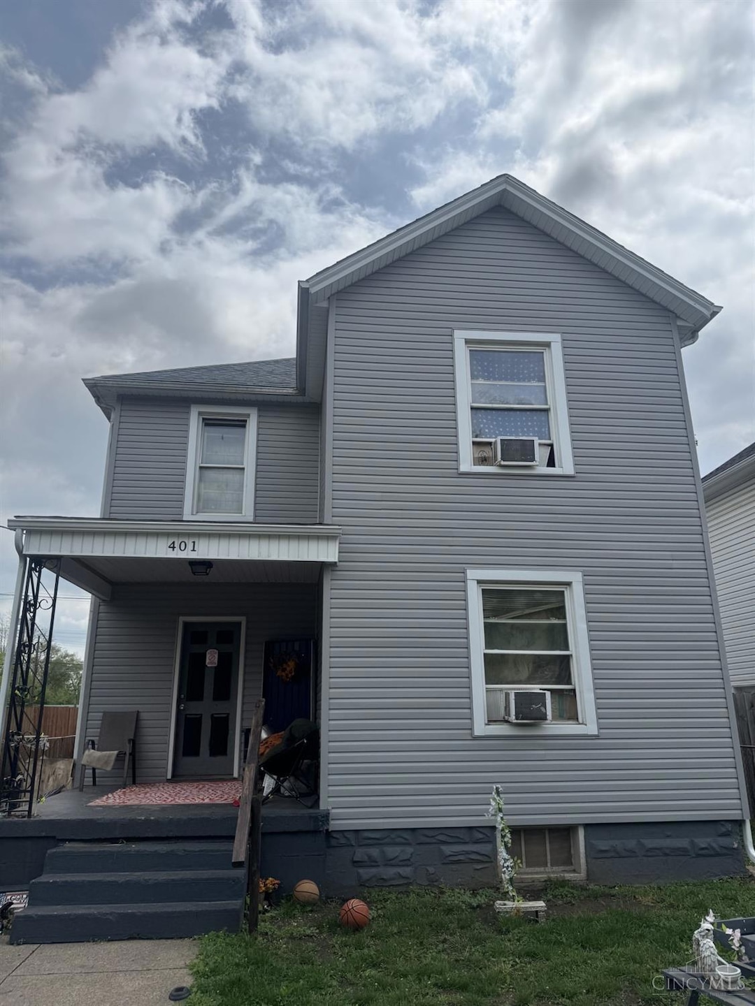 401 Garfield St, Middletown, OH 45044 - photo 1