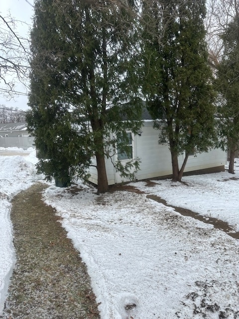 380 Ivanhoe Rd, Grayslake, IL 60030 - photo 1